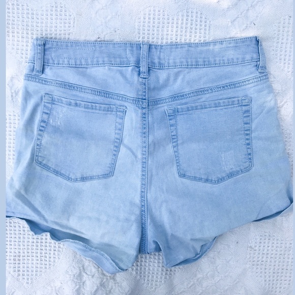 Bullhead light denim shorts - Picture 2 of 4